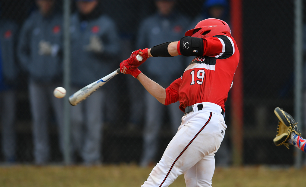 Baseball Sweeps ENC to Clinch NECC's Top Spot