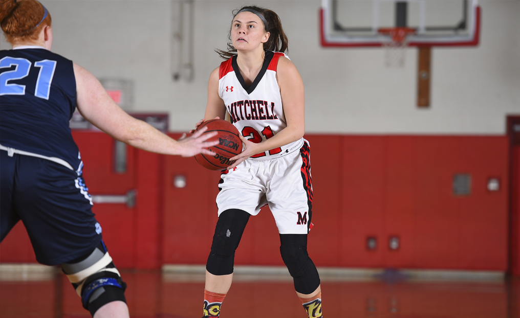 Late Push Not Enough as WBB Falls to Lesley