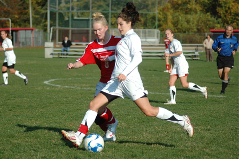 Women's Soccer Advances Past Daniel Webster in NECC Championship