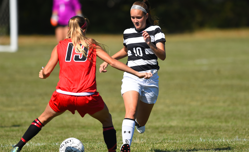 Women's Soccer Downed 1-0 at Mount Ida