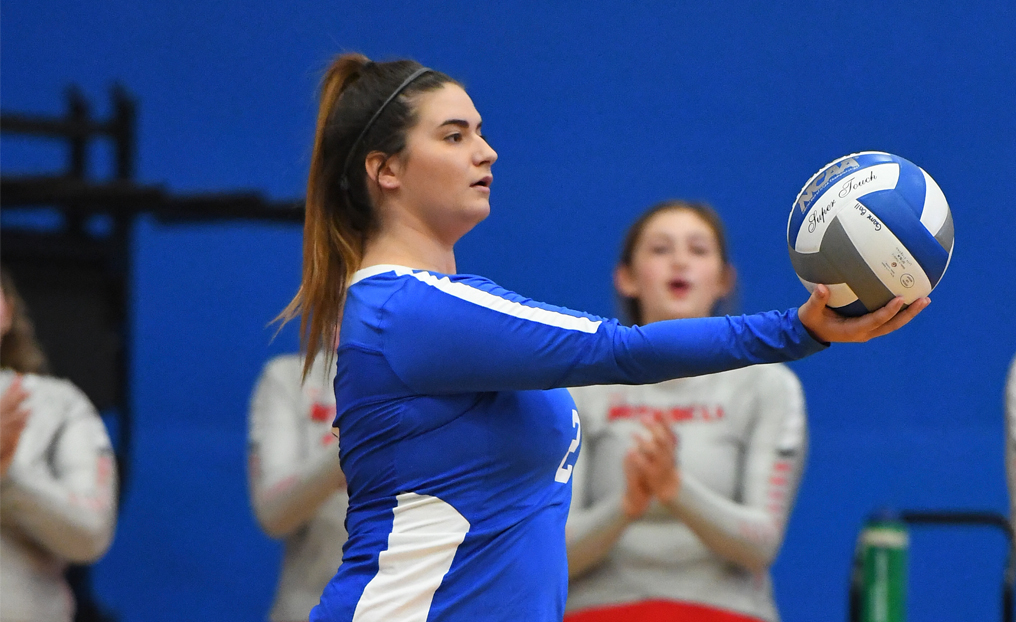 Volleyball Cruises Past Lesley in Home Opener