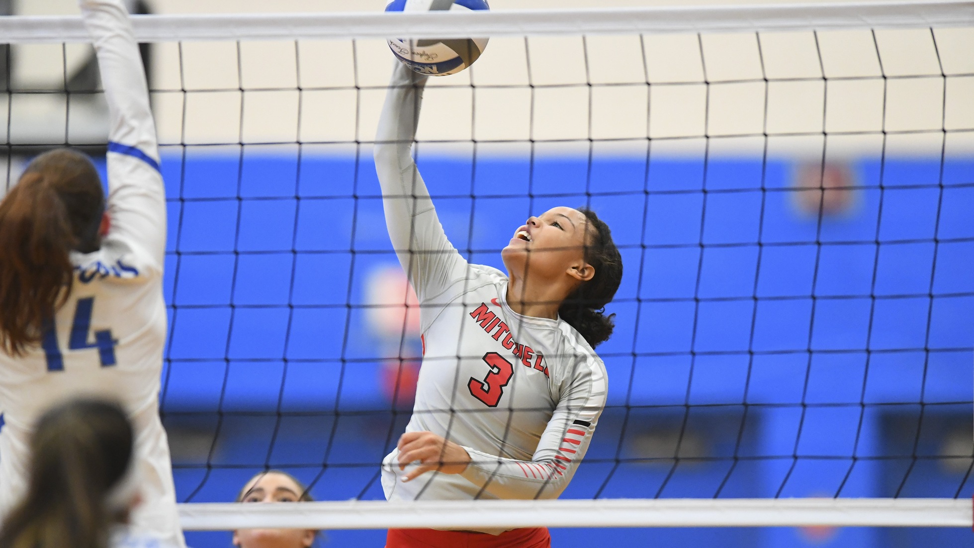 Volleyball Falls in Five-Set Thriller at #1 Eastern Nazarene