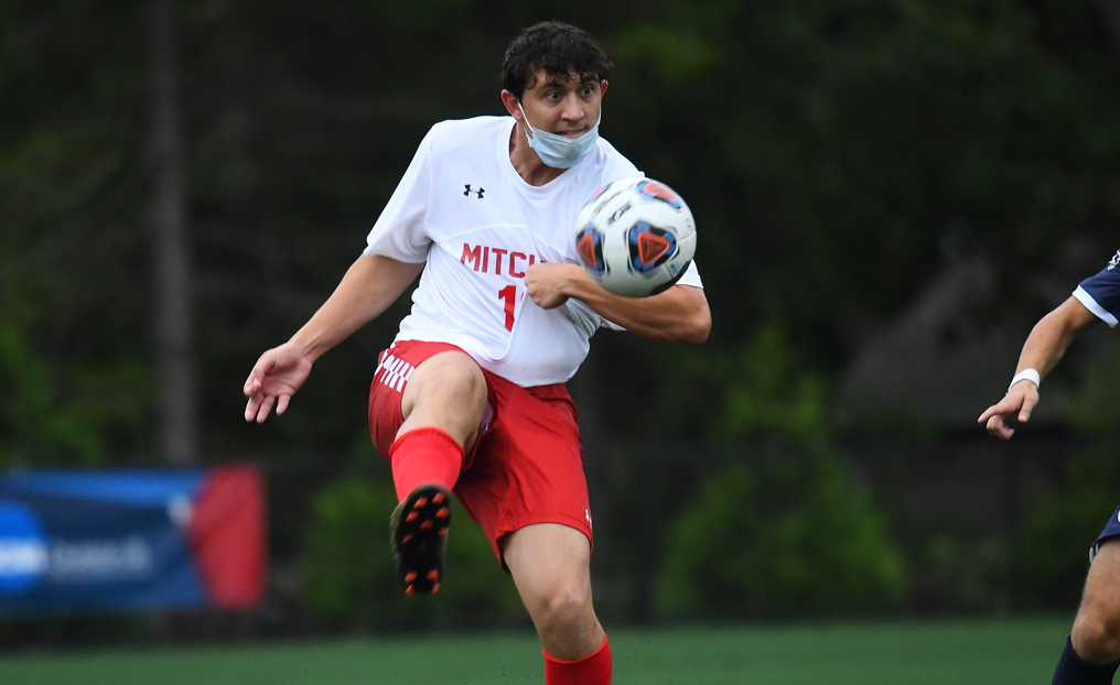 Men's Soccer Salvages Draw at Lesley
