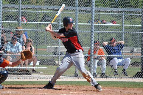 Baseball Opens Season with Split vs. Kenyon
