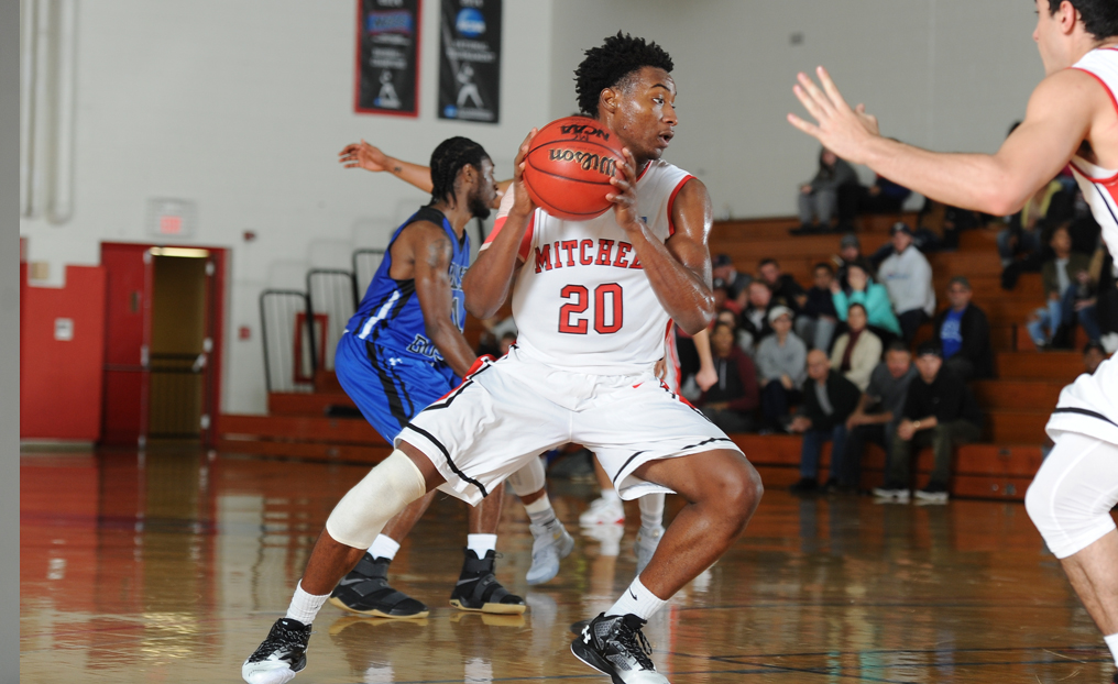 MBB Can't Keep Up with Sacred Heart in Second Half