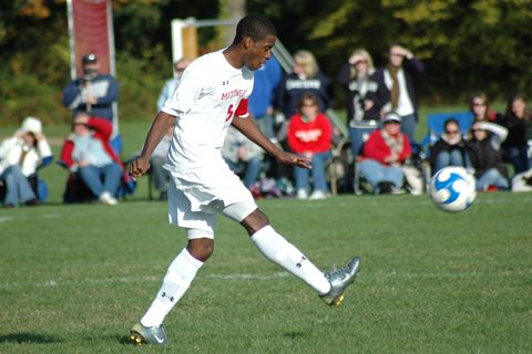 Men's Soccer Clinches NECC Berth with 1-0 Win at Southern Vermont