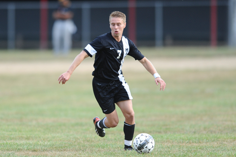 Men's Soccer Cruises to Win at SVC