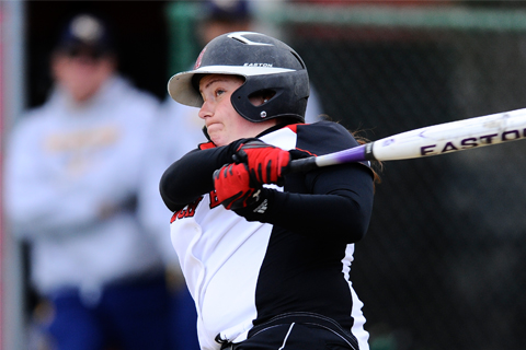 Softball Stays Hot with Sweep of Daniel Webster