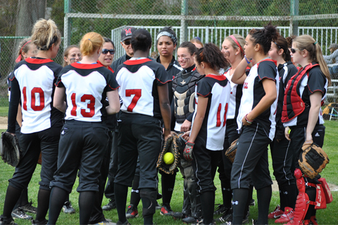 Softball Takes Two from Lyndon State