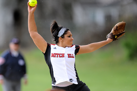 Softball's Thomas Named NECC Pitcher of the Week