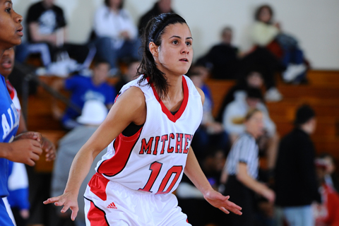 WBB Can't Keep Up In Second Half Against DWC