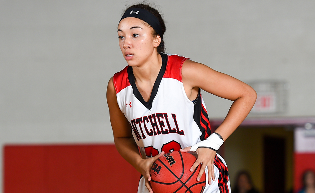 Women's Basketball Nabs First NECC Win at SVC