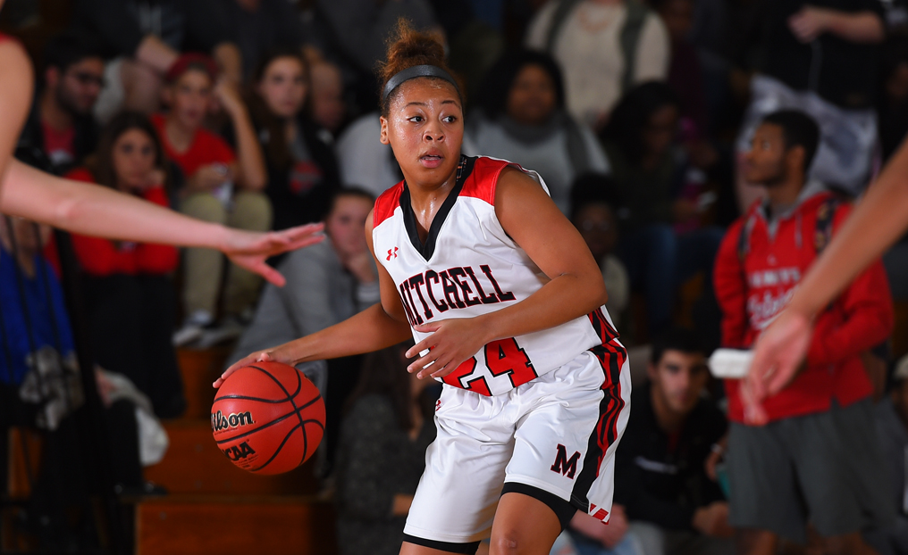 WBB Can't Overcome Rough First Half, Falls to Wellesley