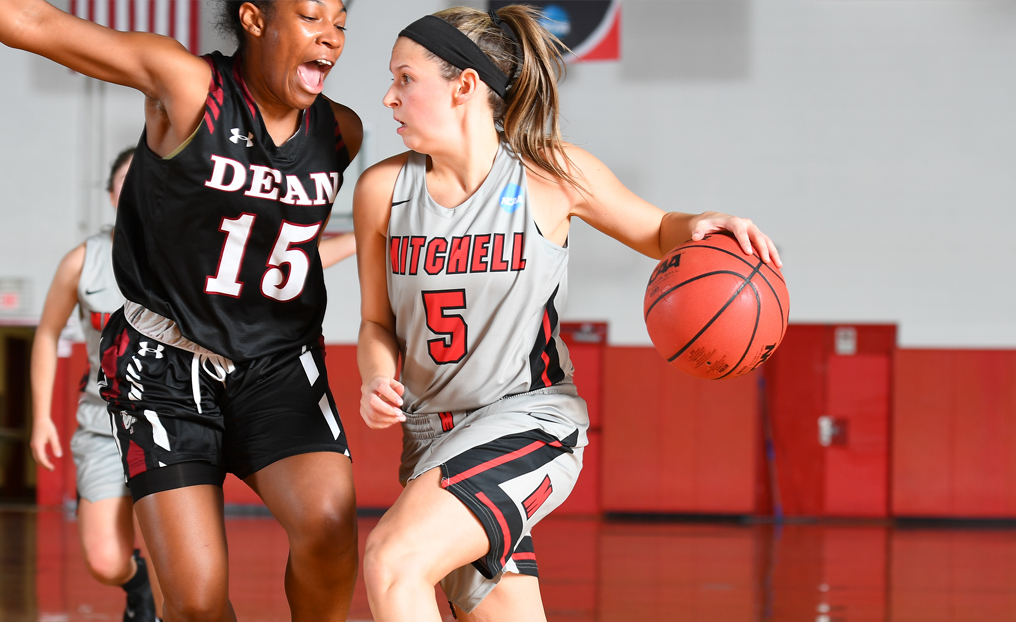 WBB Rolls to Fifth Straight Win