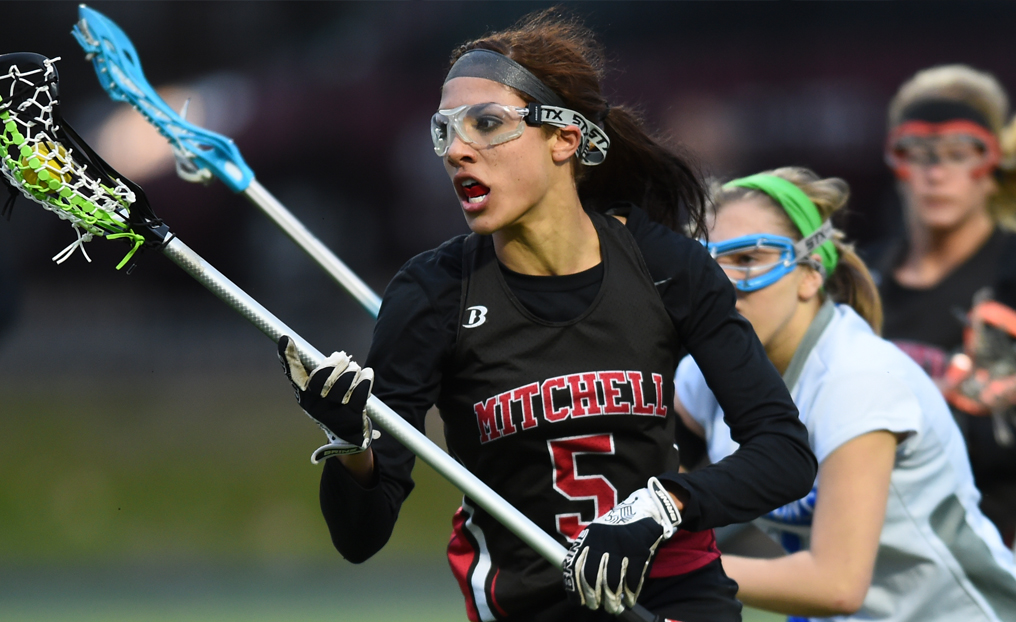 Women's LAX Clipped at MCLA