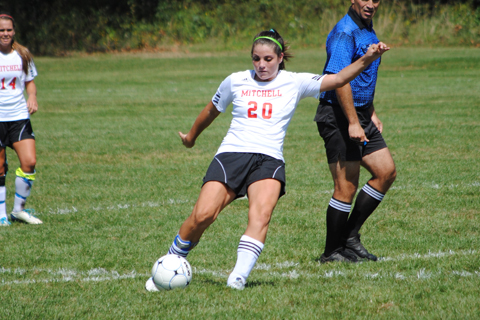 Women's Soccer Records Draw at DWC