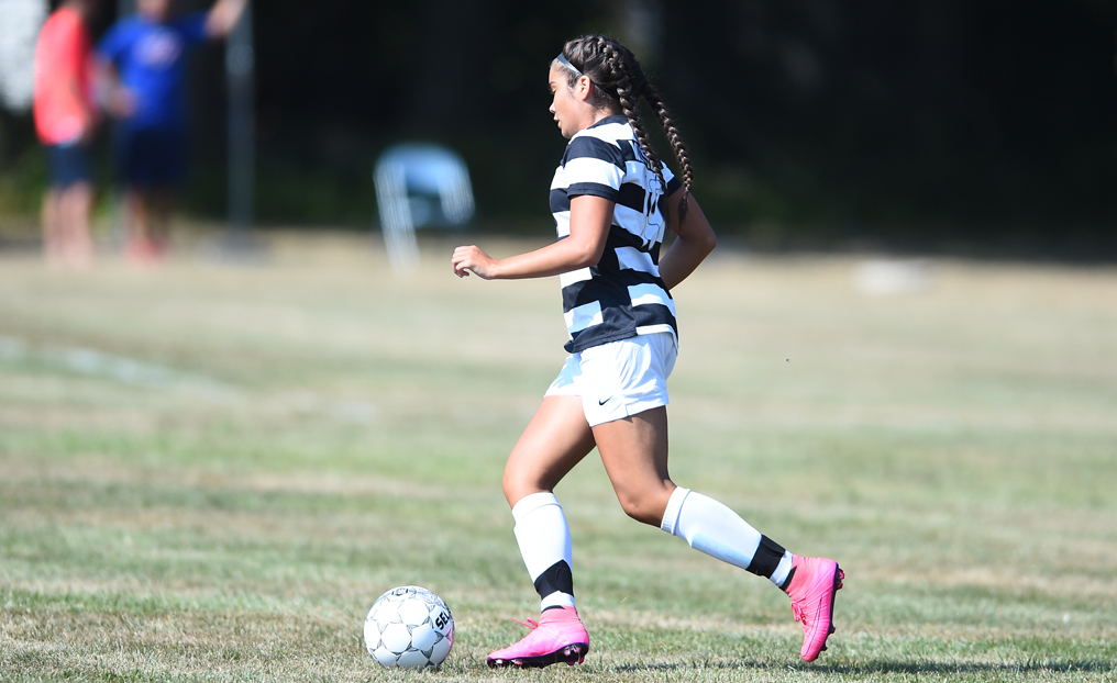 Women's Soccer Salvages Tie Against SVC