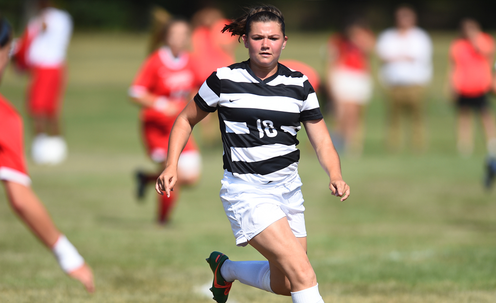 Women's Soccer Can't Keep Pace with Becker