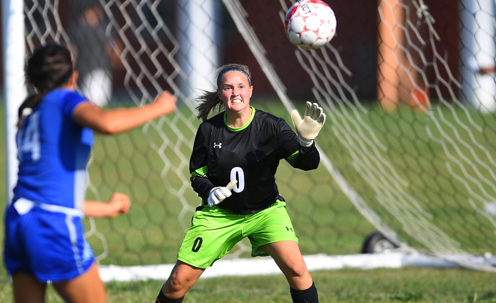Strong Second Half Pushes Elms Past Women's Soccer