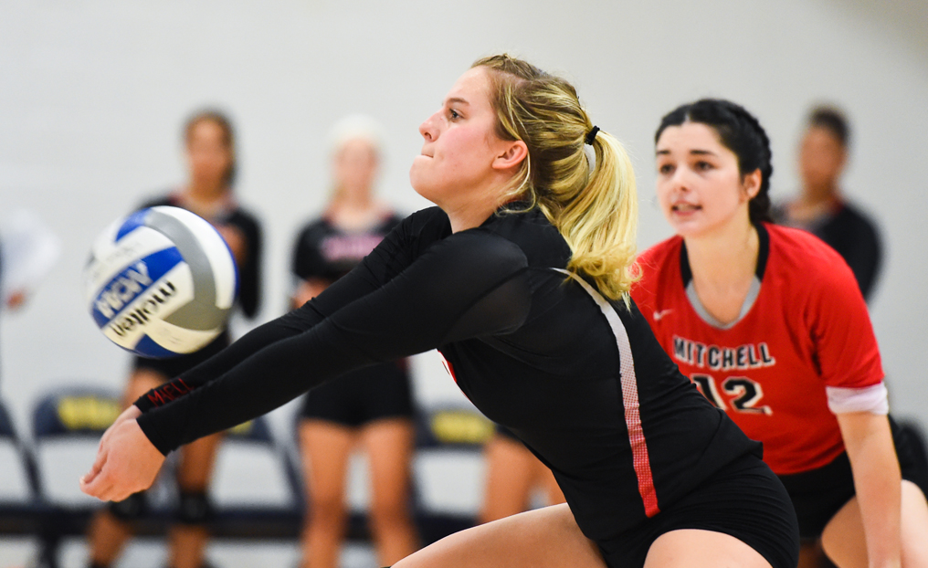 Volleyball Shut Out by USJ