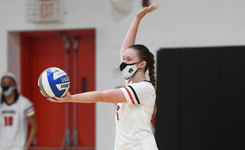Volleyball Drops Two in Home Tri-Match