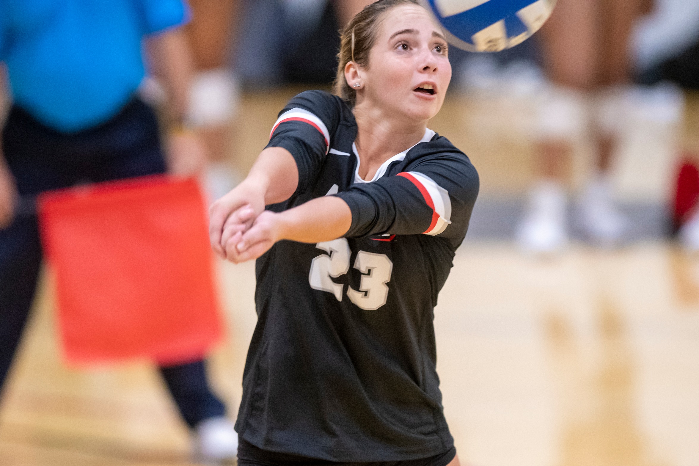 Volleyball Drops a Pair in Tri-Match at Trinity
