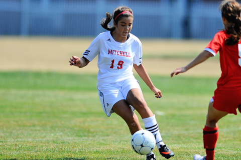 Women's Soccer Topped 3-1 at NEC