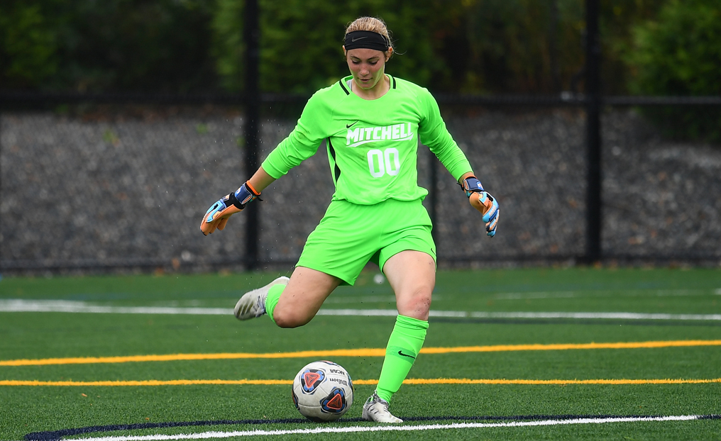 Soccer Falls to Crosstown Rival Conn College
